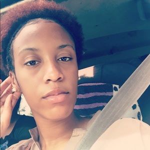 Meet your Posher, Ahmauray